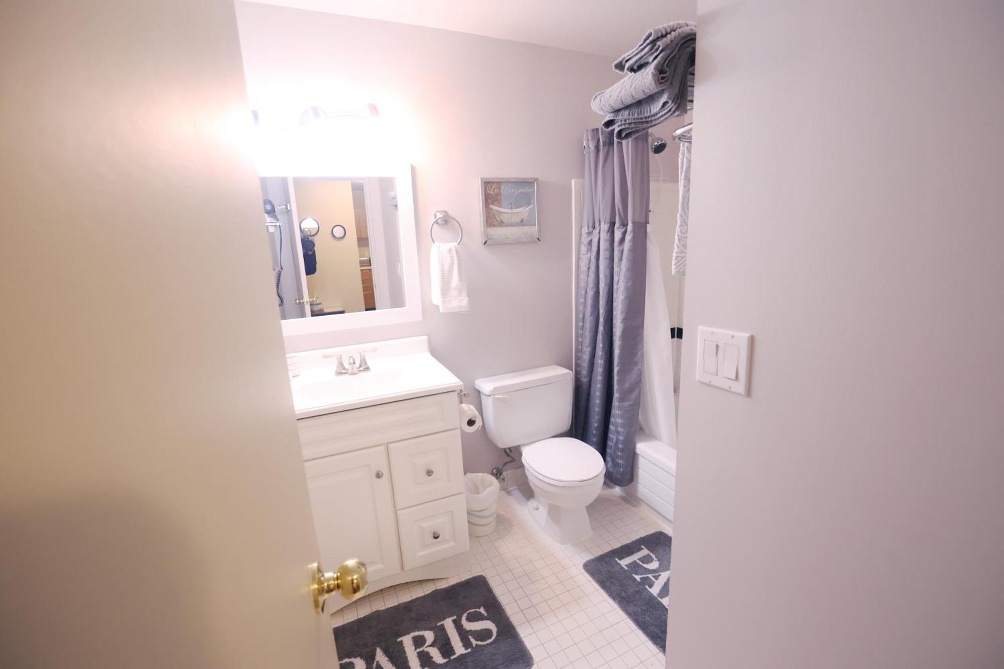Paris Plaza Apartment Elliot Lake Exterior photo