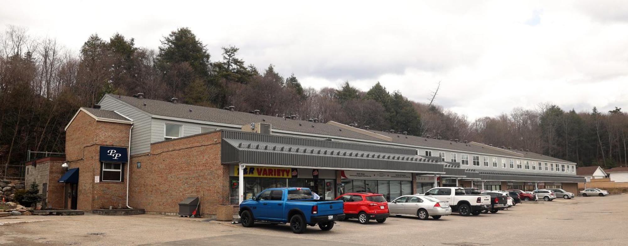Paris Plaza Apartment Elliot Lake Exterior photo