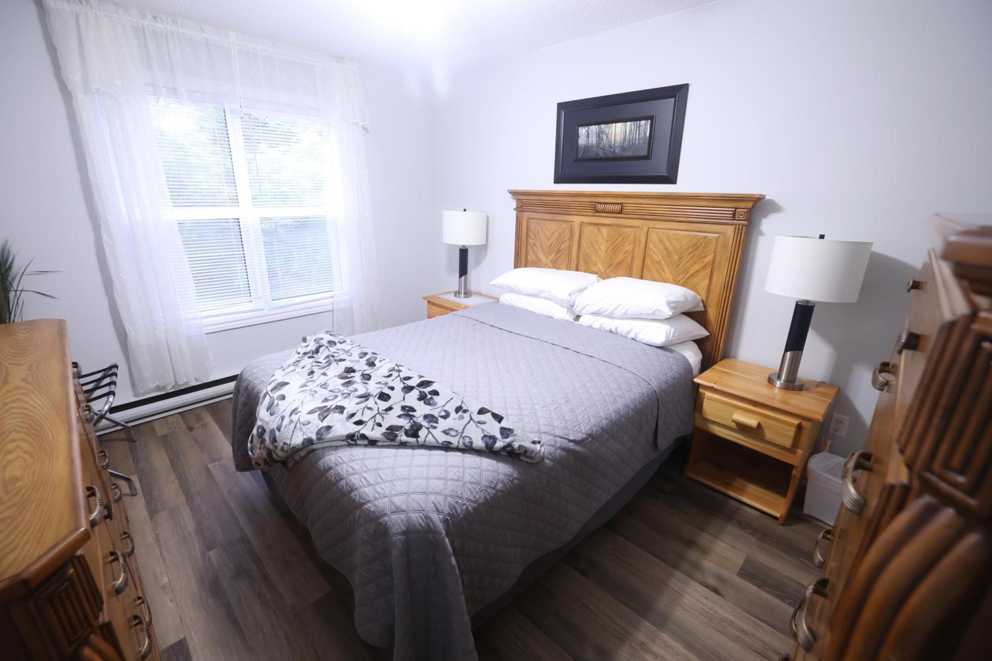 Paris Plaza Apartment Elliot Lake Exterior photo