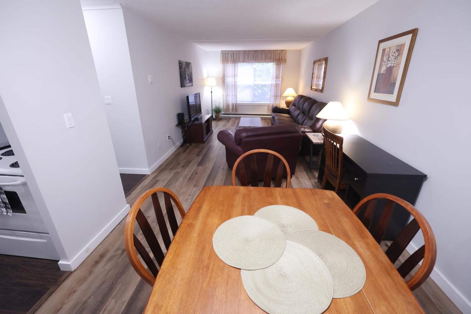 Paris Plaza Apartment Elliot Lake Exterior photo